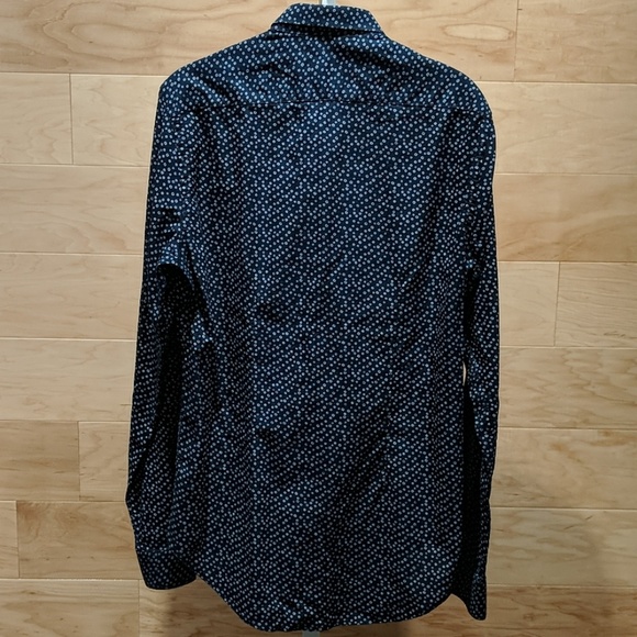 Zara Man micro daisy on Navy slim fit medium print - Picture 2 of 4